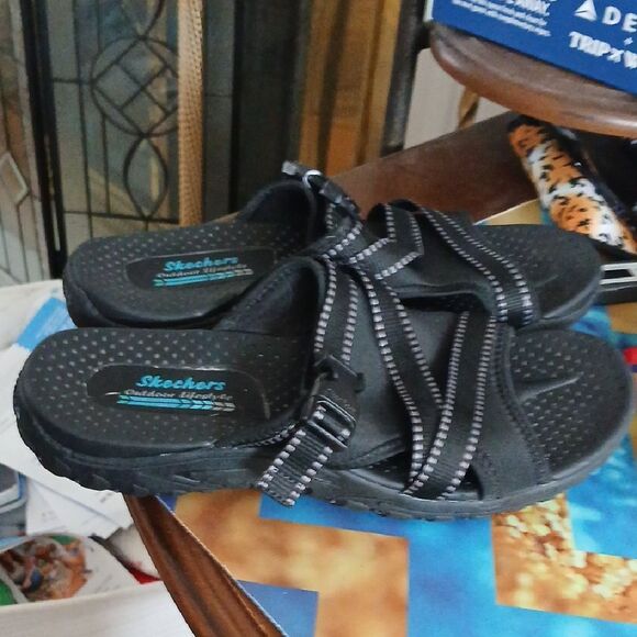 Skechers Black Strappy Sandals - Picture 1 of 5